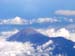 Flug nach Sulawesi mit Blick auf Balis hl. Vulkan Gunung Agung